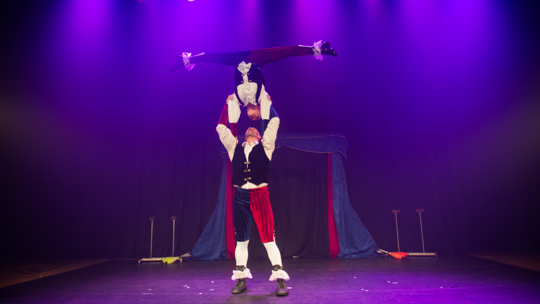 Dia das Crianças no Multipalco - Kairós: Acromix Circus