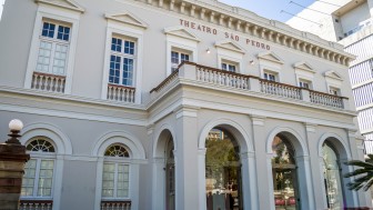 Fachada do Theatro São Pedro 